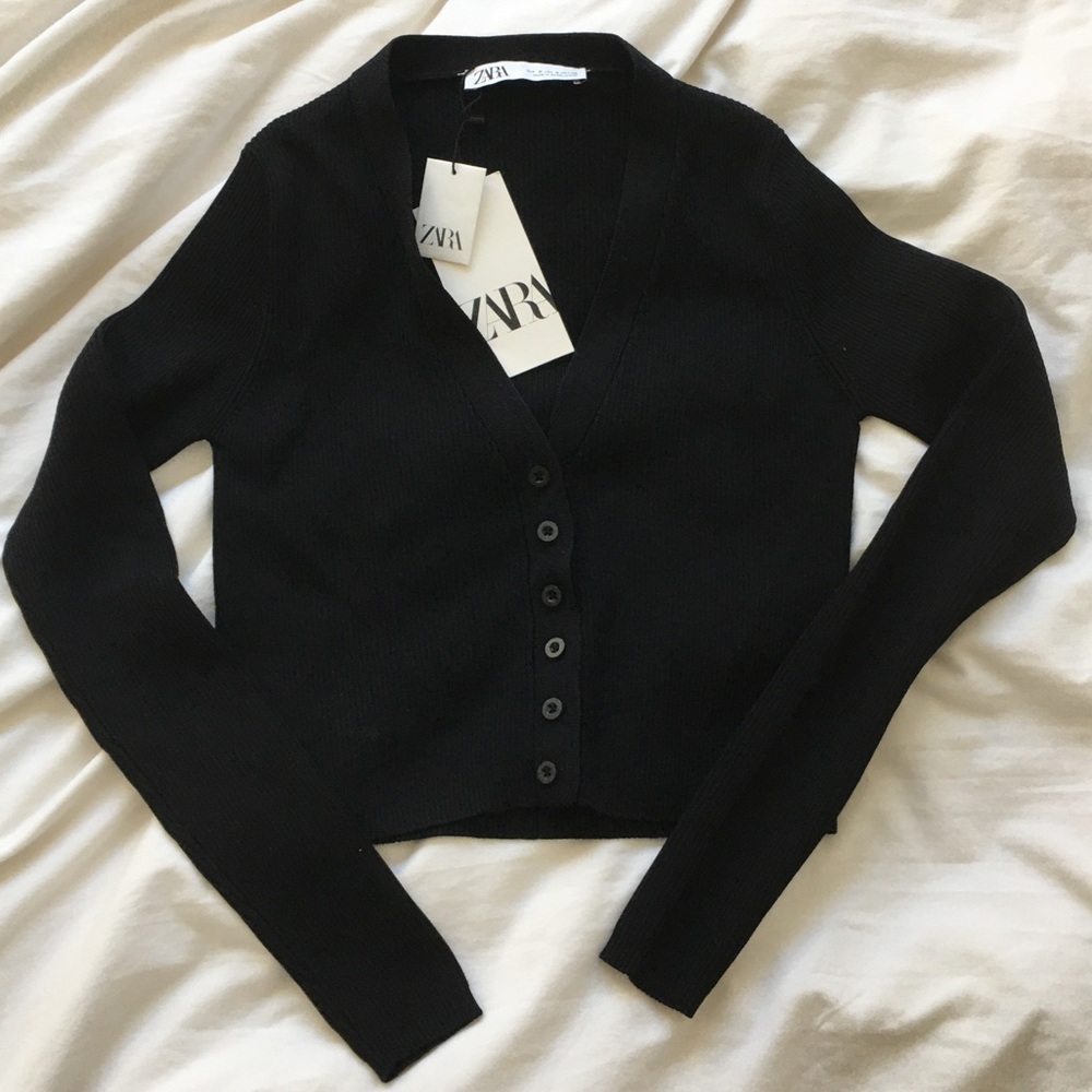 Zara Ribbed Button Top